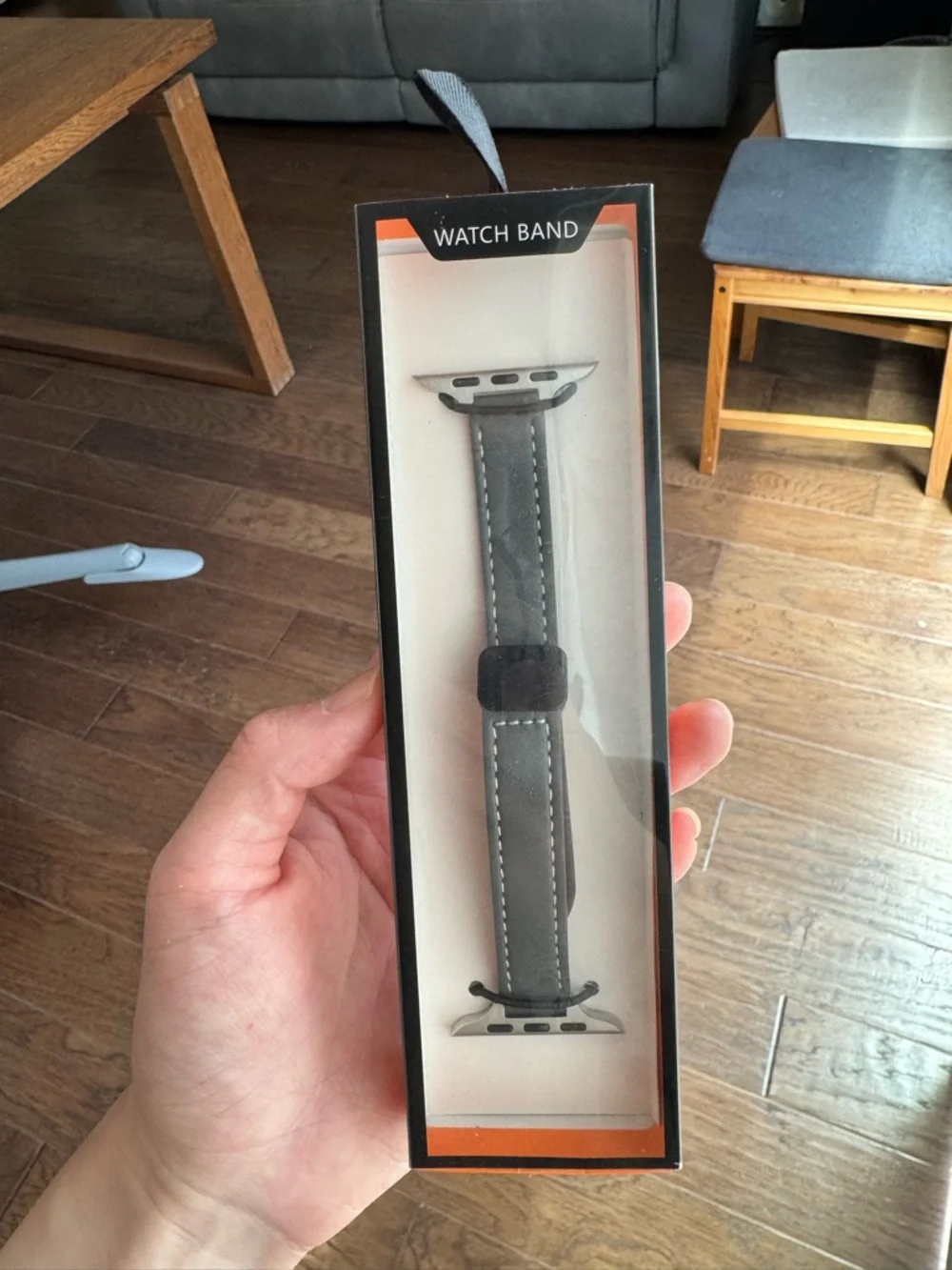 New Leather Apple Watch Band with Fold-Over Magnetic Clasp for 42/44/45/46/49mm